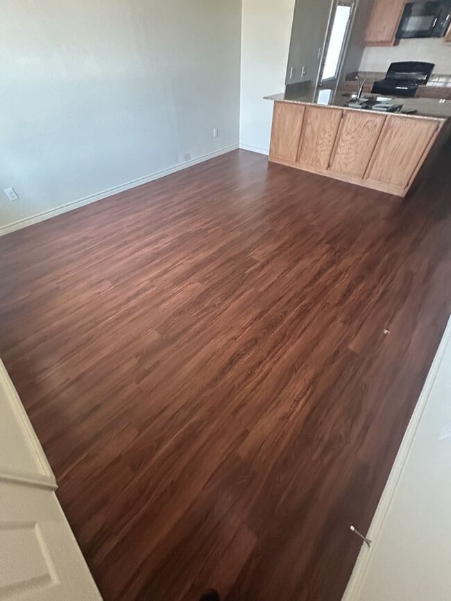 Foto del edificio - AVAILABLE NOW! (SECTION 8 ACCEPTED)