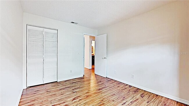 Foto del edificio - 304 S Habana Ave