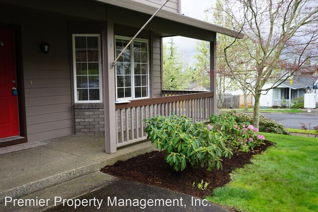 Building Photo - 3 br, 2.5 bath House - 3704 SE Sunrise Drive