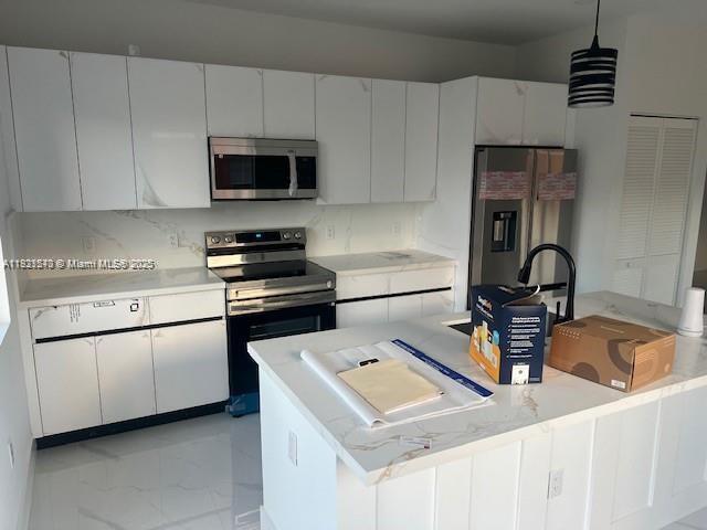 Foto del edificio - 1985 NW 152nd St