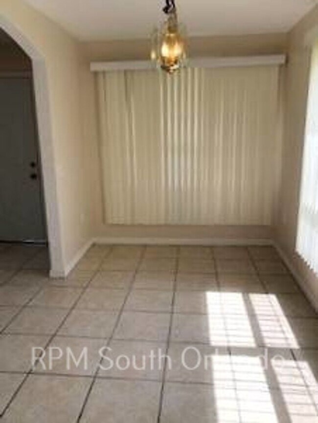 Foto del edificio - Kissimmee 3 bedroom home located at the en...