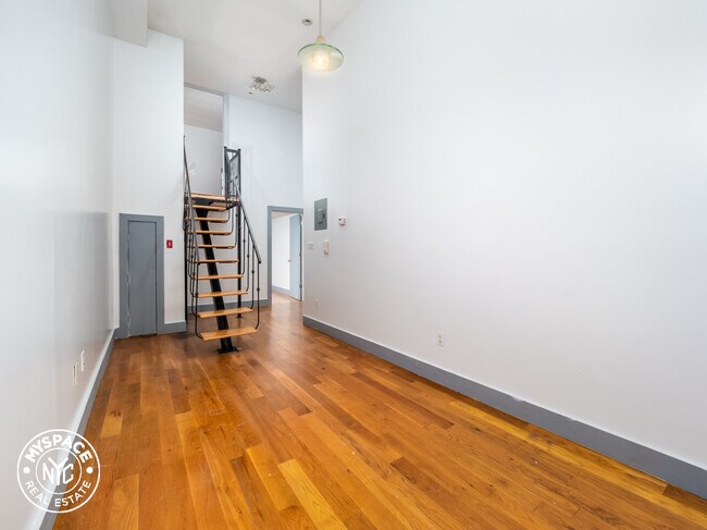 Building Photo - 1358 Dekalb Ave