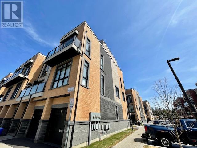 Photo du bâtiment - 8-8 Phelps Ln