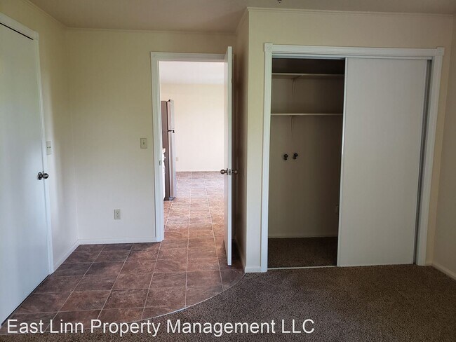 Foto del edificio - 980 Mountain View Rd