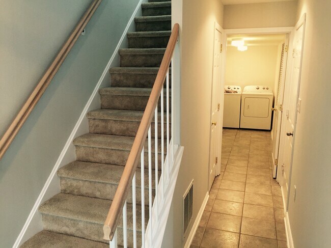 Foto del edificio - 20 Puchala Dr