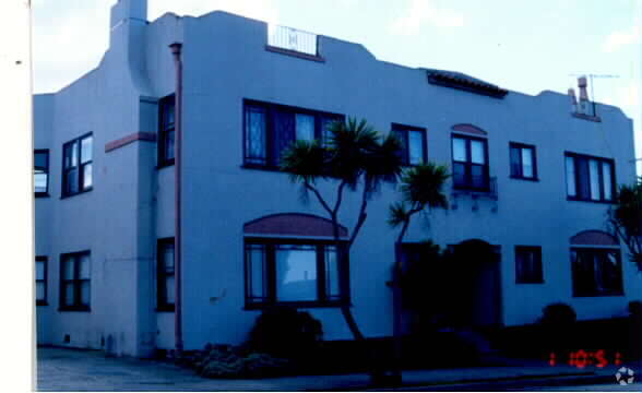 Primary Photo - 2020-2026 47th Ave