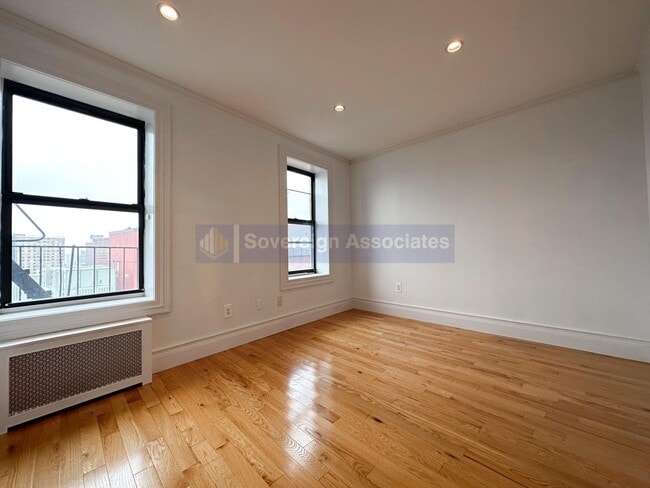 Building Photo - 53 Hamilton Terrace