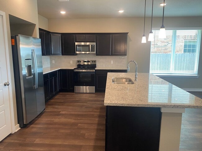 Building Photo - 3 BEDROOM, PLUS OFFICE, BELTON ISD
