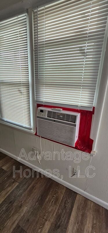 Foto del edificio - 1007 N Scott Ave