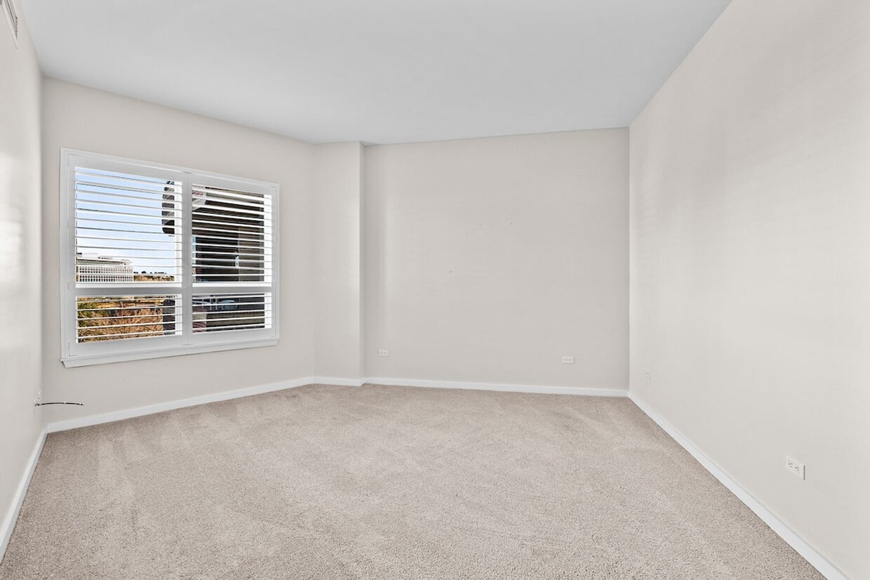 Photo - 4875 S Monaco St (Denver, CO)