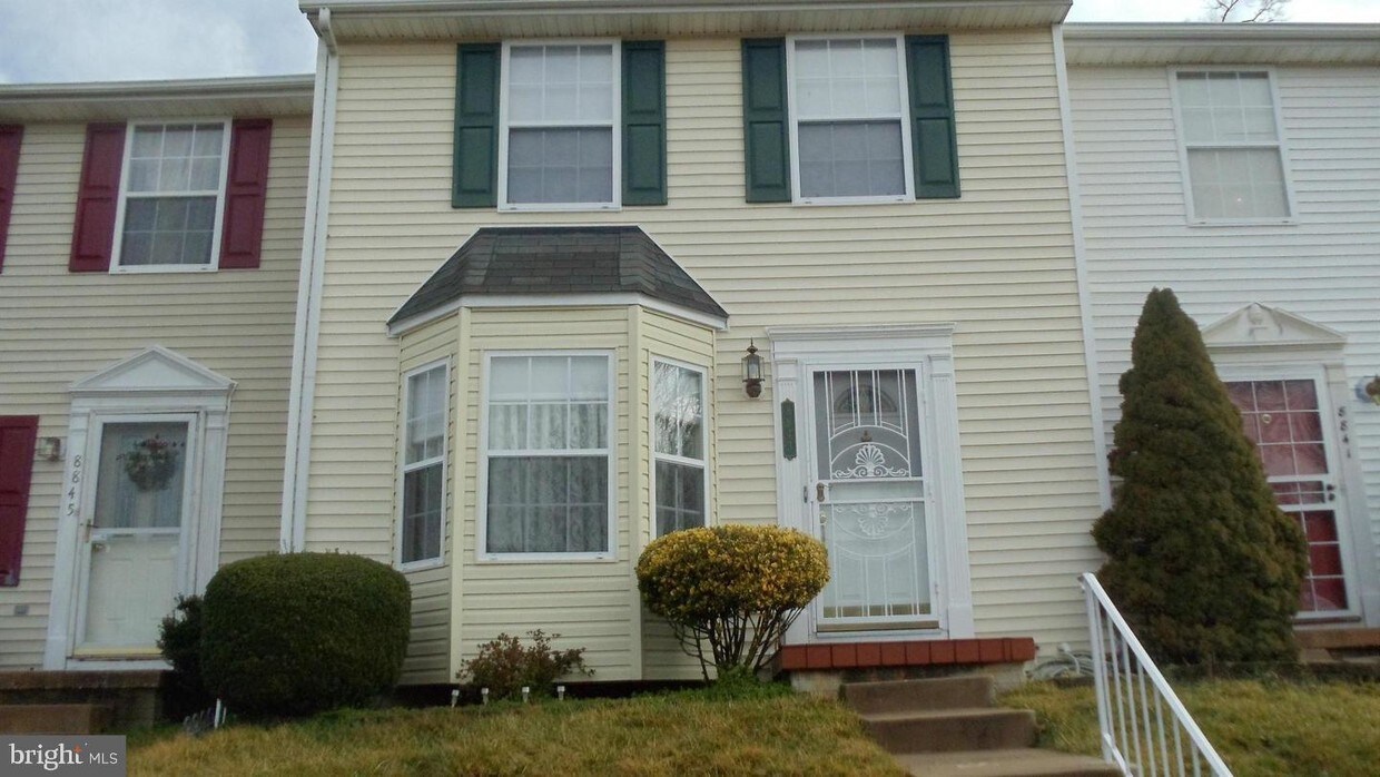 Building Photo - 8843 Harkate Way