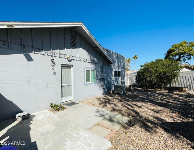 Foto del edificio - 3720 W Mauna Loa Ln