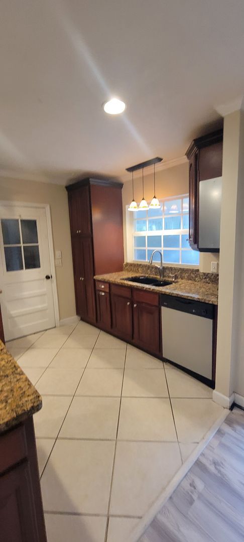 Foto del edificio - 3805 NW 50th St
