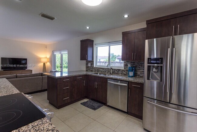 Foto del edificio - 9710 SW 185th Terrace
