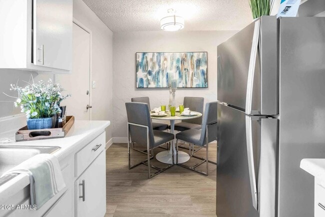 Building Photo - 2627 N 45th Ave