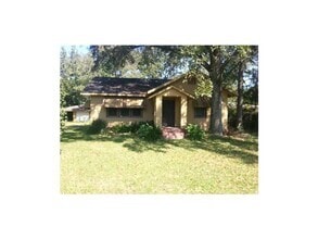 Building Photo - 114 Sutherland Dr