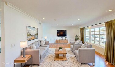 Building Photo - 1977 Flamingo Dr