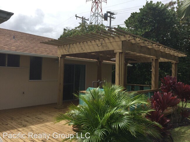 Building Photo - 4 br, 2 bath House - 92 Aikahi Loop