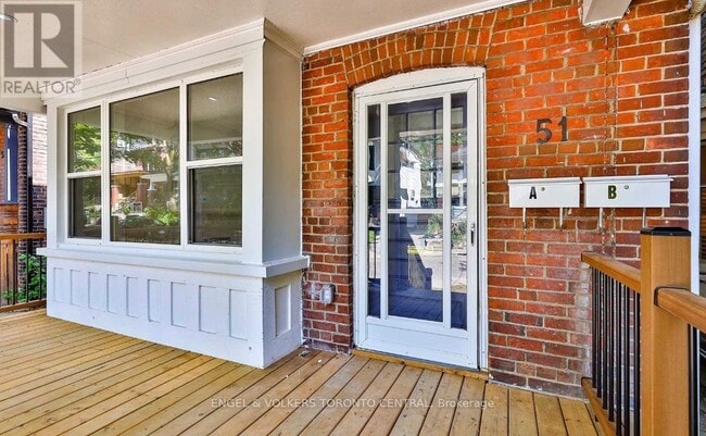 Building Photo - 51 Fernwood Park Ave