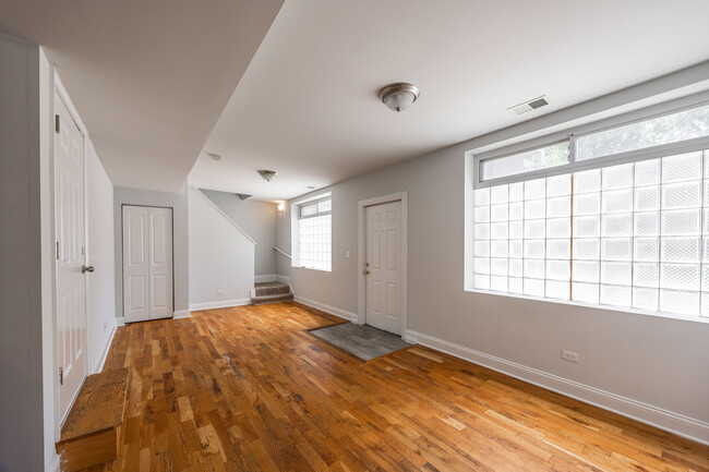 Building Photo - 1505 N Talman Ave