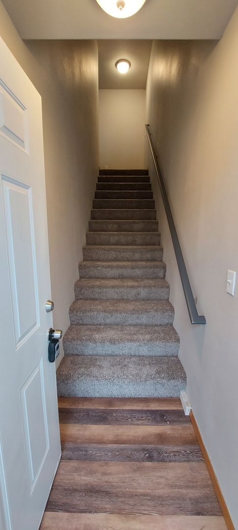 Foto del edificio - Kent downtown 2nd floor 2-bedroom apartmen...
