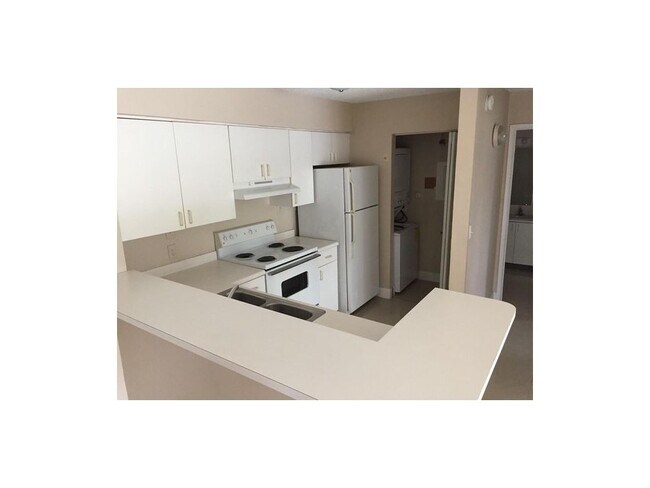 Building Photo - 7896 Sonoma Springs Cir