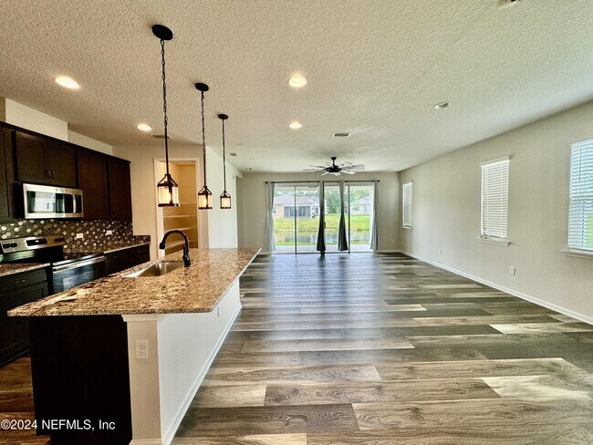 Building Photo - 12595 Lake Madison Ln