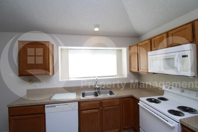 Building Photo - 311 Lemon Dr