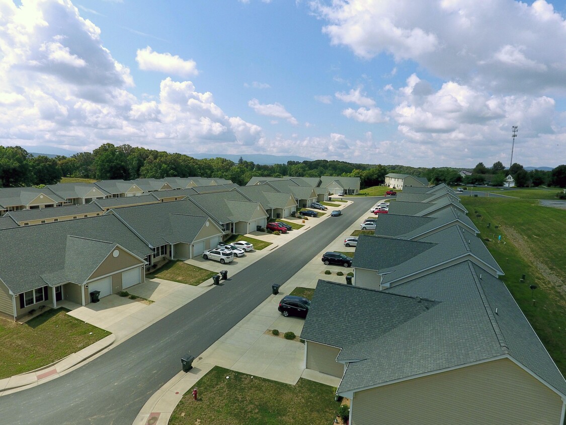 Primary Photo - Towns on Imperial