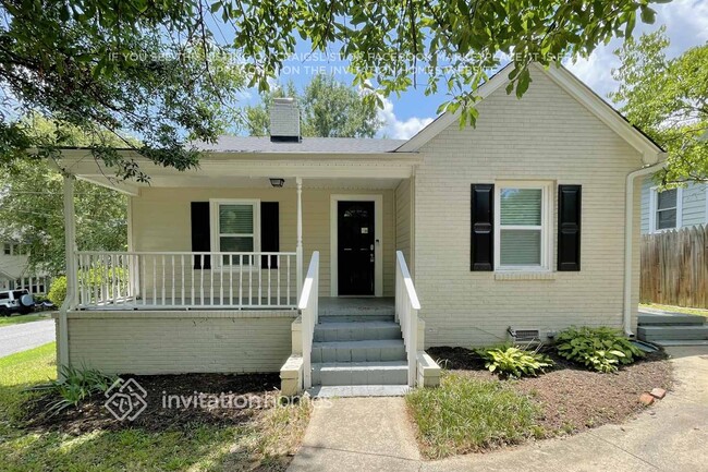 Building Photo - 401 Hillcrest Ave