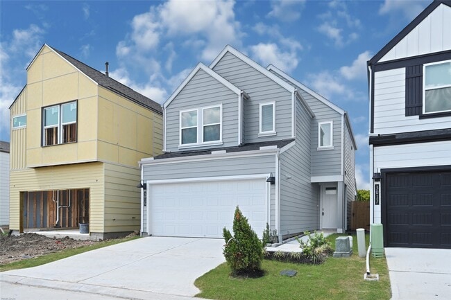 Building Photo - 3015 Ocean Cay Dr