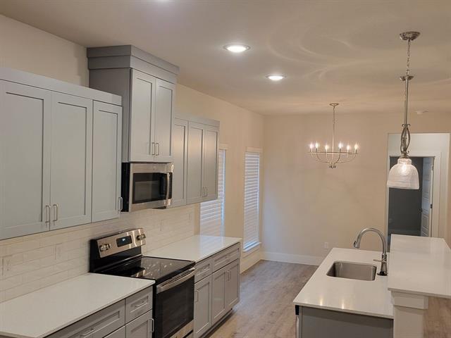 Foto del edificio - 685 The Cottages Dr