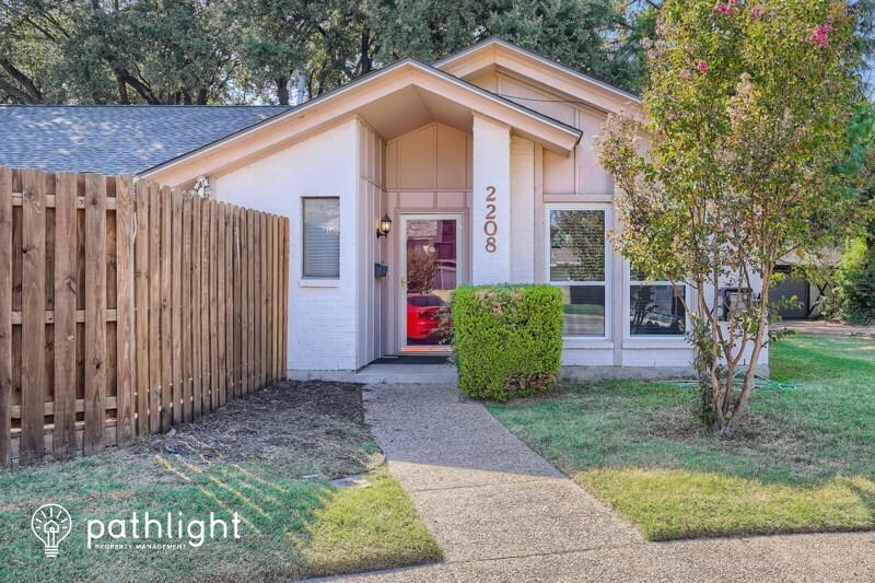 2208 Brigadoon Ct, Arlington, TX 76013 House Rental in Arlington, TX