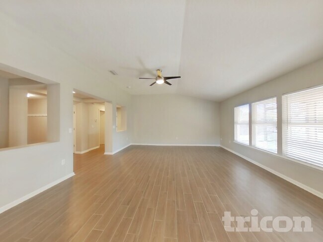 Foto del edificio - 75177 Brookwood Dr