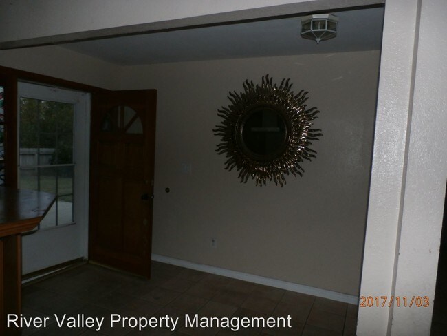 Building Photo - 7639 Tierra East Way