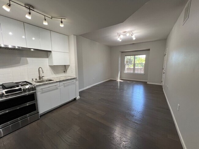 Building Photo - 1BD/1BA Sunnyvale Condo close to Downtown ...