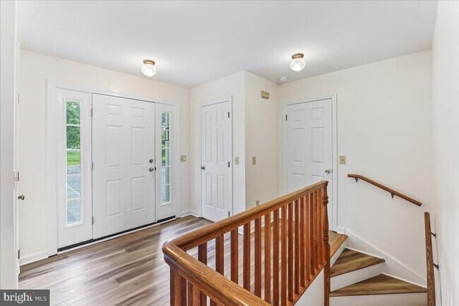Foto del edificio - 619 E Hillendale Rd