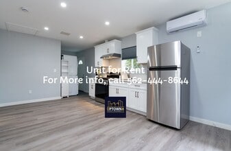 Building Photo - 14016 Anola St