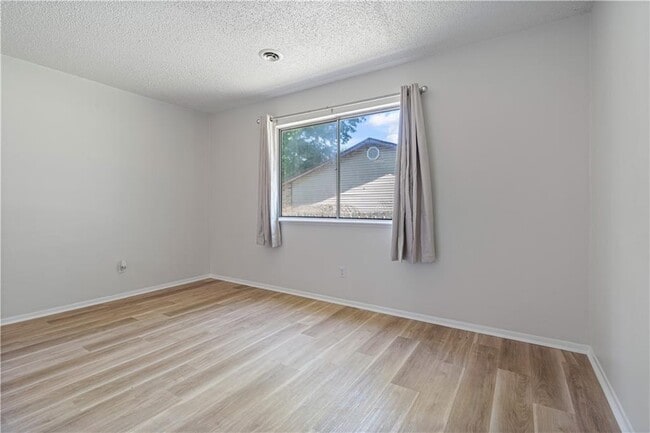 Foto del edificio - 3021 N Old Missouri Rd