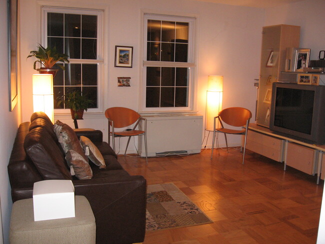 Living Room - 3535 Chevy Chase Lake Dr
