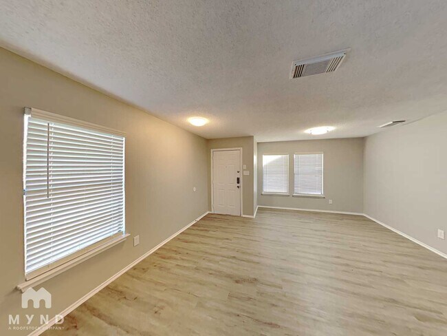 Building Photo - 9703 Cameron Creek