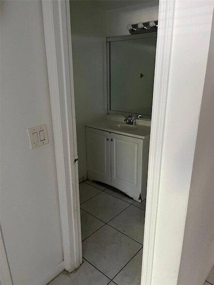 Building Photo - 7344 NW 75th St