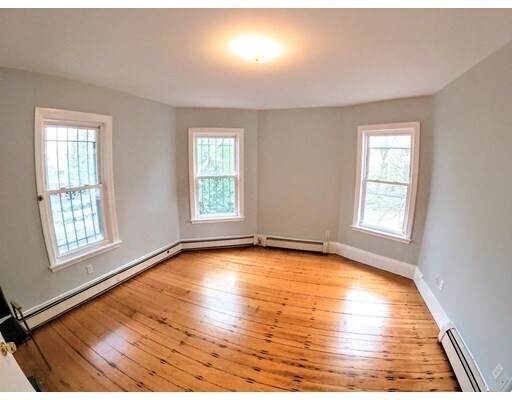 Building Photo - 56 Forbes St