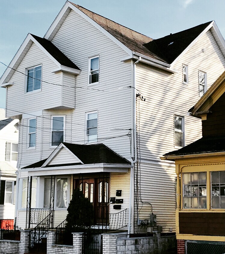 Foto principal - 264 Ohio Ave