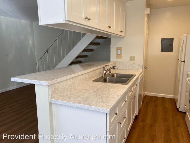 Building Photo - 2 br, 1 bath House - 226 Watson Drive #2