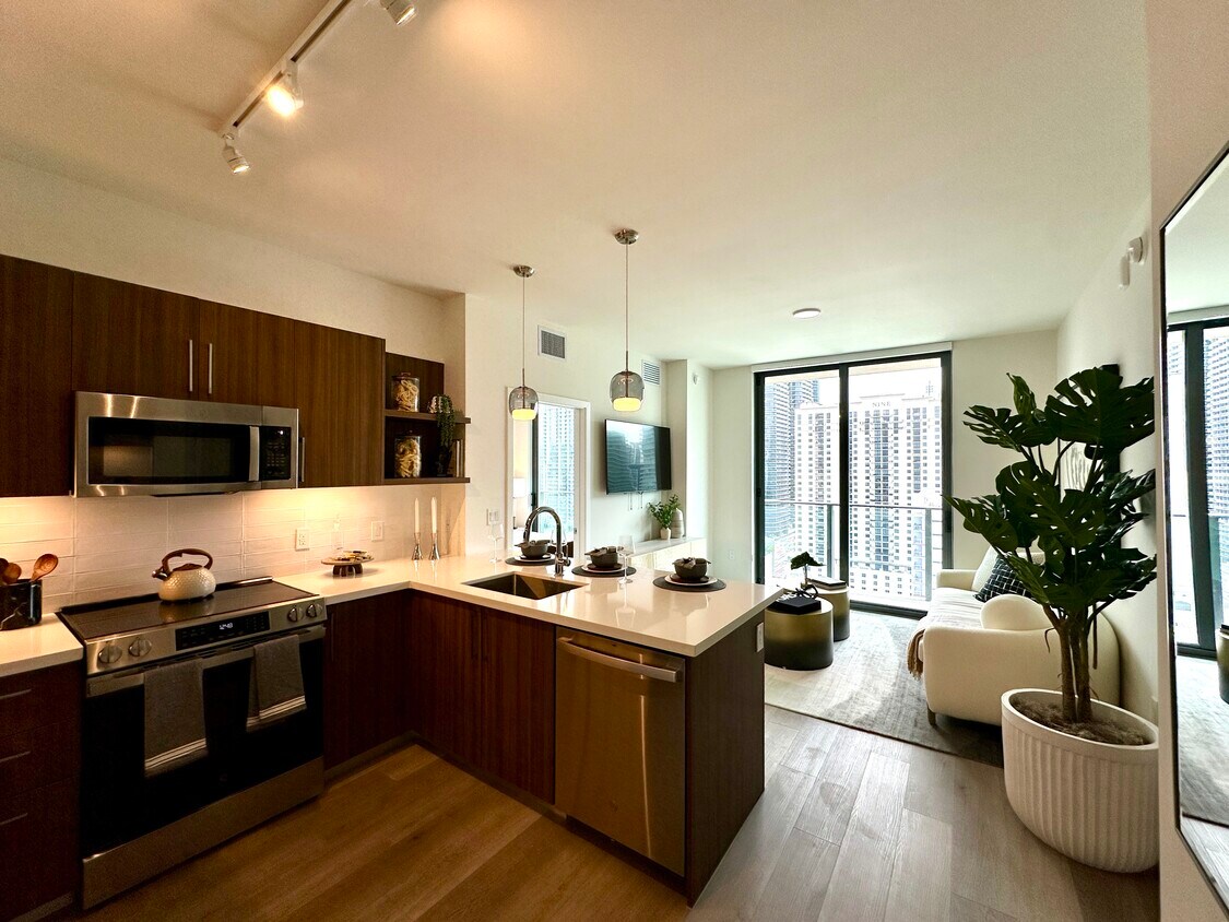 Foto principal - 1040 SW 4th Ave