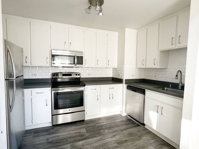 Kitchen - 135 Valencia St