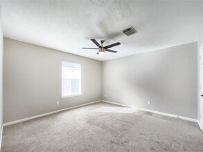 Building Photo - 21827 Sierra Long Dr