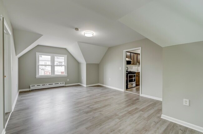 Building Photo - 772 Avenue C