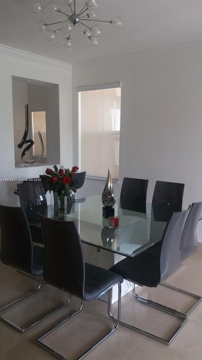 Foto del edificio - 7903 NW 111th Ct